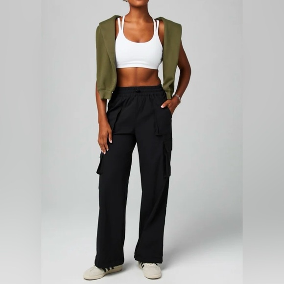 Fabletics Women's Heights Cargo Pants - Picture 1 of 16